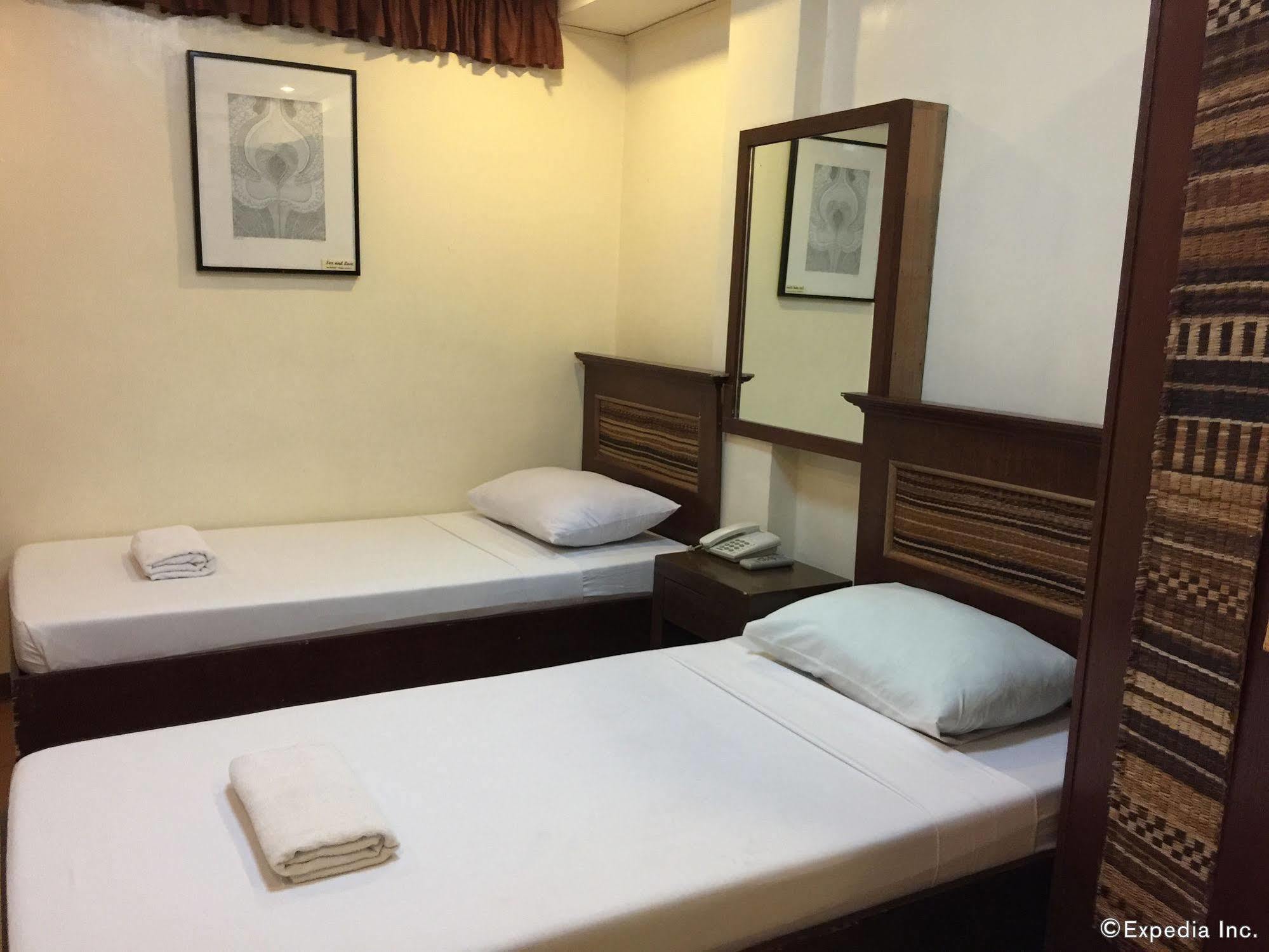 Darunday Manor Hotel Tagbilaran Exterior foto